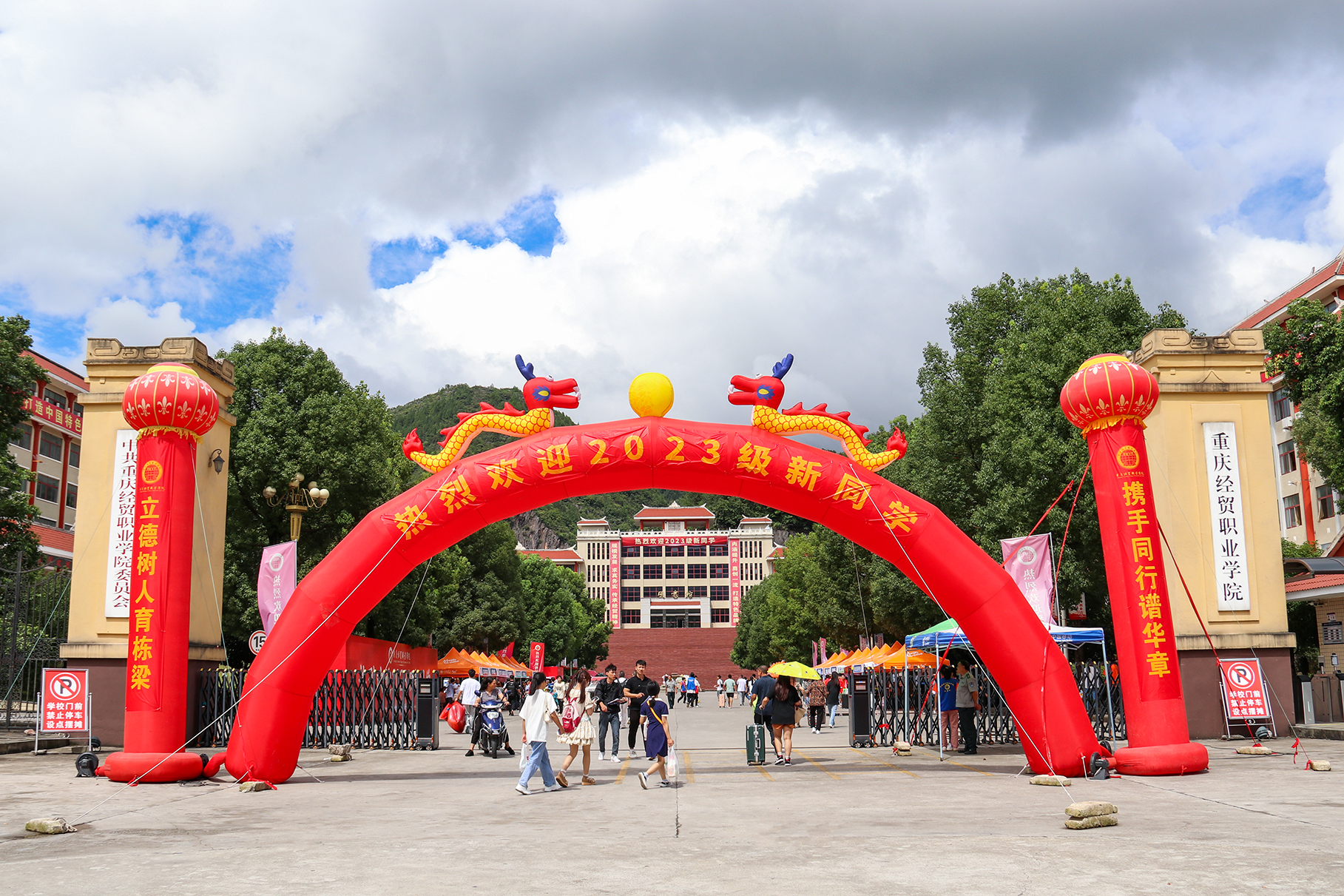 1693830667262049176.jpg IMG_0199.jpg